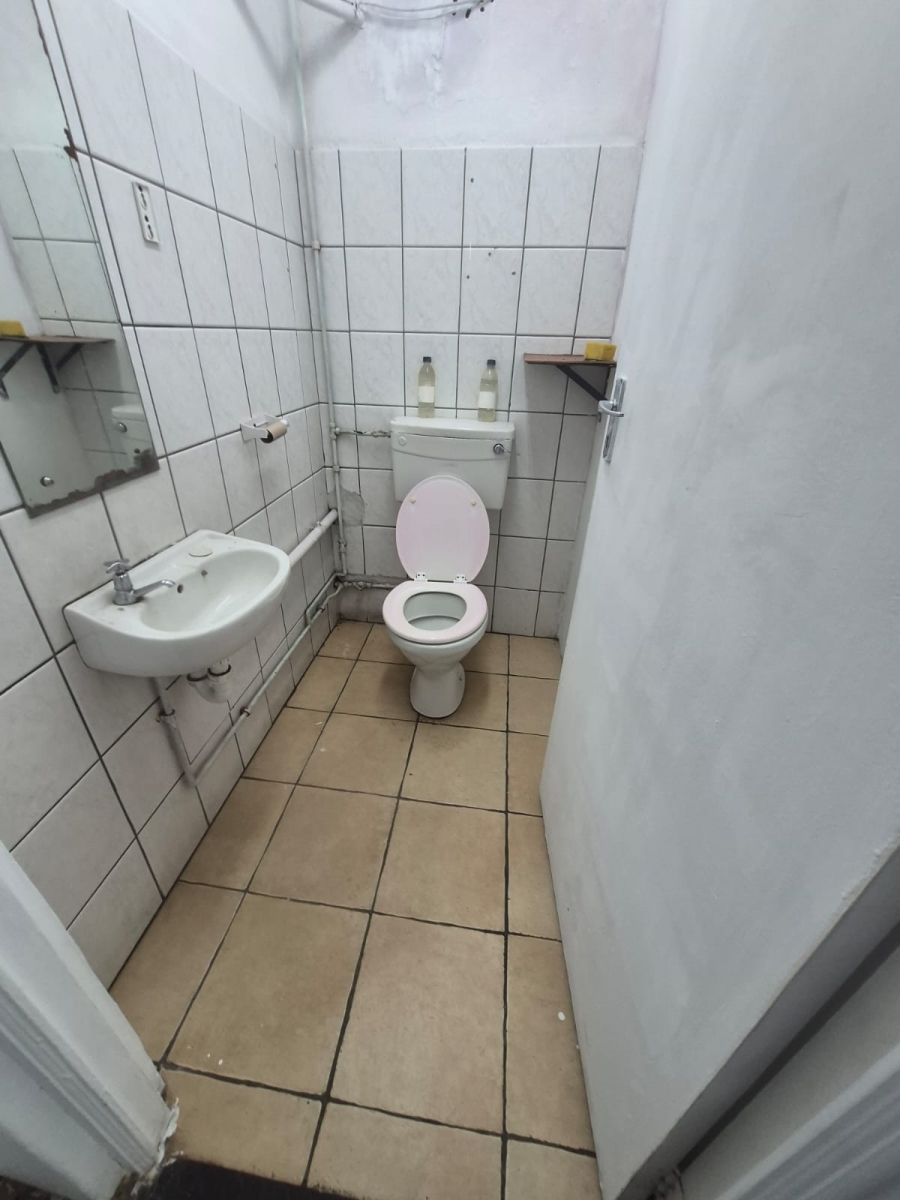 To Let 0 Bedroom Property for Rent in Claremont Western Cape